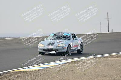 media/Jan-26-2025-CalClub SCCA (Sun) [[cfcea7df88]]/Group 4/Race/